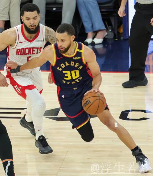 NBA季后赛4月29日：火箭对阵勇士 库里精彩表现集锦